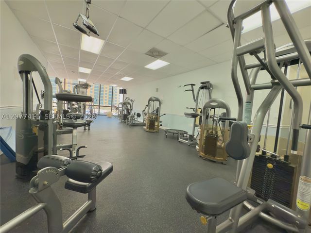 2401 S Ocean Dr 507, Hollywood, FL 33019