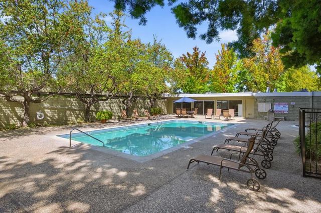 280 Easy Street 209, Mountain View, CA 94043
