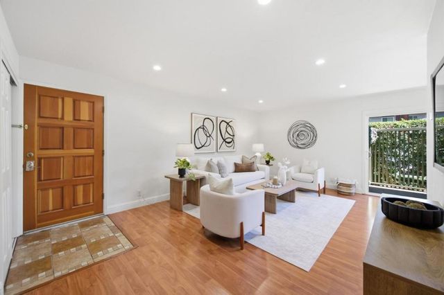 280 Easy Street 209, Mountain View, CA 94043