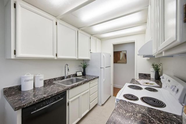 280 Easy Street 209, Mountain View, CA 94043
