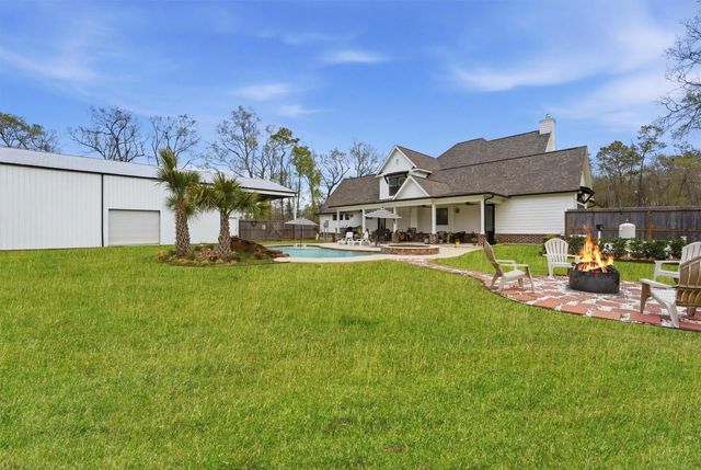 59 County Road 6324a, Dayton, TX 77535