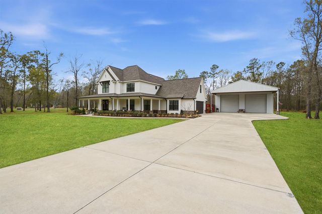 59 County Road 6324a, Dayton, TX 77535