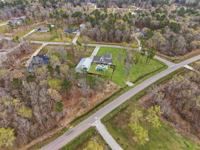 59 County Road 6324a, Dayton, TX 77535