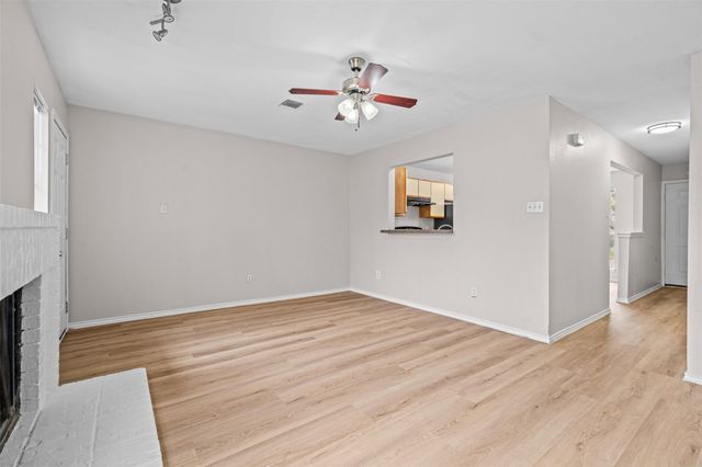 1844 River Crossing CIR D, Austin, TX 78741