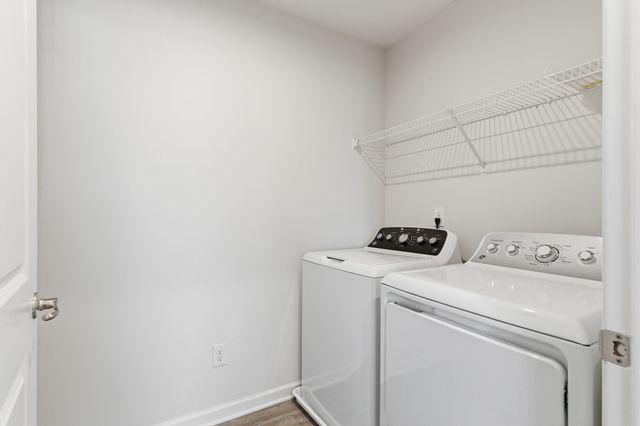 107 Meyrick Dr, Gallatin, TN 37066
