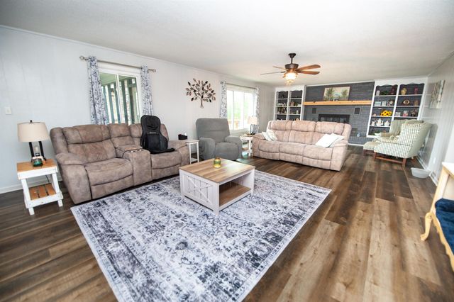 155 Coastline Drive, Inman, SC 29349