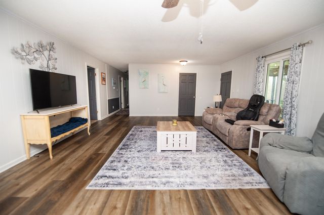 155 Coastline Drive, Inman, SC 29349