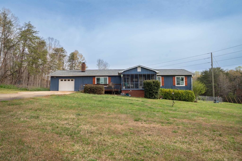 155 Coastline Drive, Inman, SC 29349