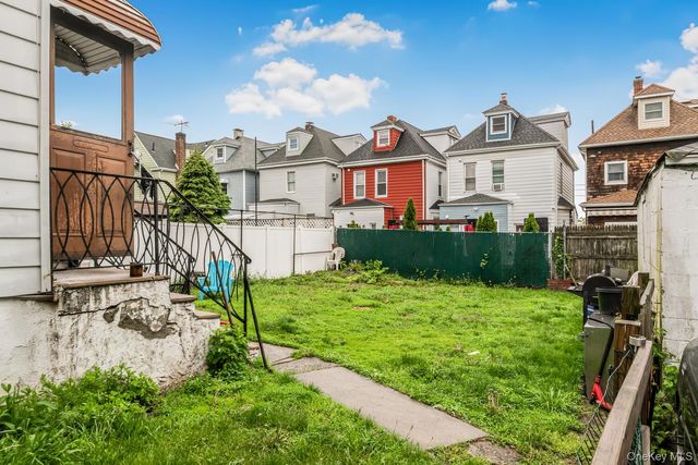 32 Alexander Avenue, Yonkers, NY 10704