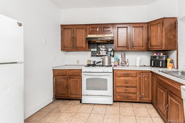 32 Alexander Avenue, Yonkers, NY 10704