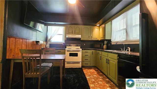 848 South Hoffert Street, Fountain Hill Boro, PA 18015