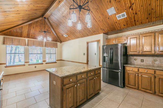 2111 Meadowview Drive, Keller, TX 76262