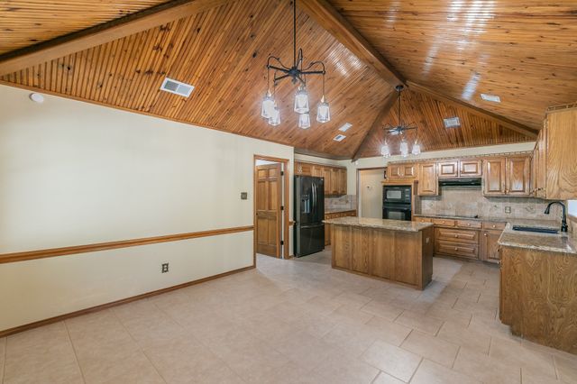 2111 Meadowview Drive, Keller, TX 76262