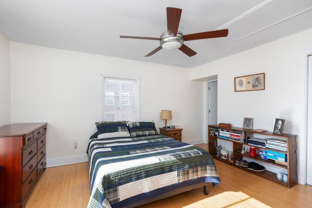 309 W BEVERLEY ST, Staunton, VA 24401