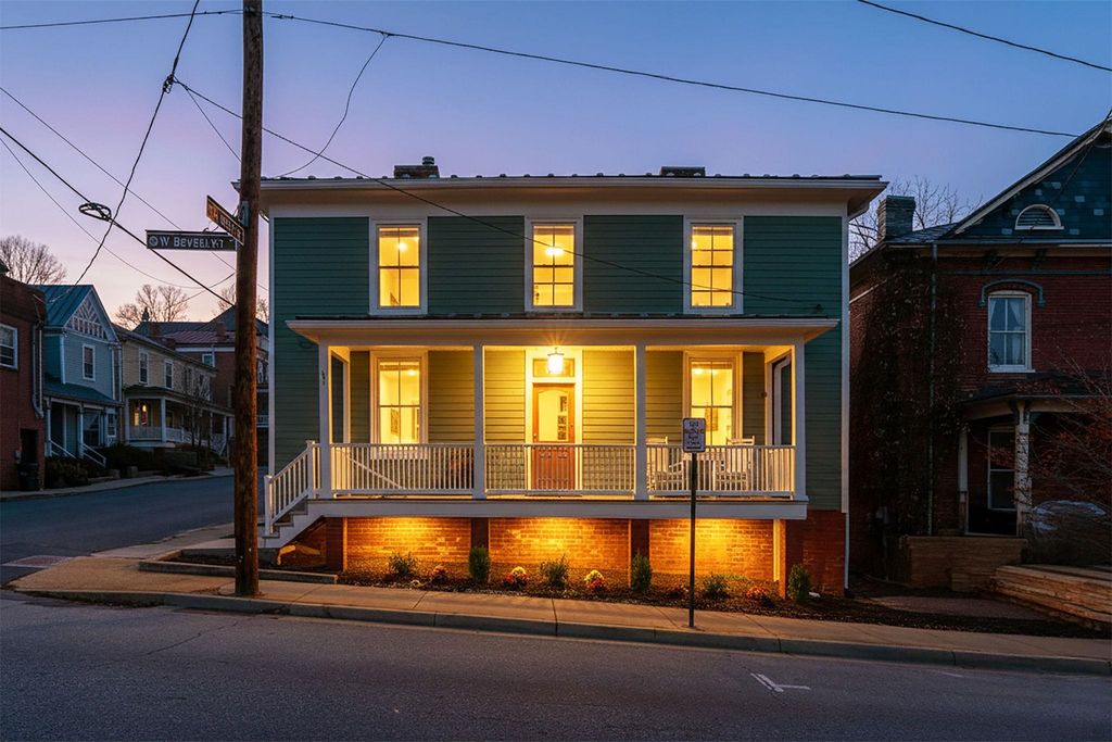 309 W BEVERLEY ST, Staunton, VA 24401