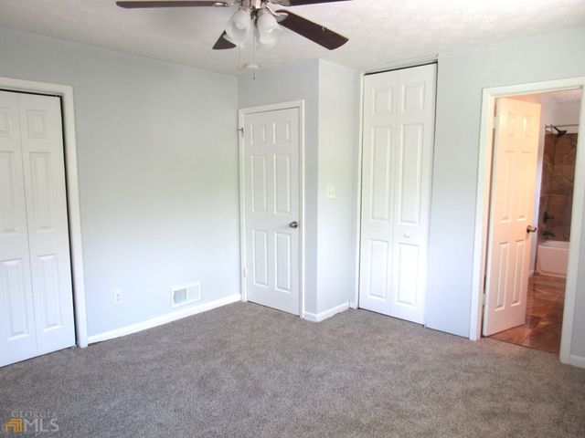 8337 Holly Drive, Jonesboro, GA 30238