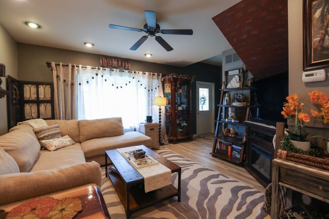 509 W North Street, Crown Point, IN 46307