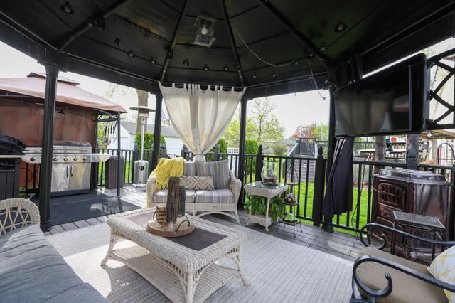 509 W North Street, Crown Point, IN 46307