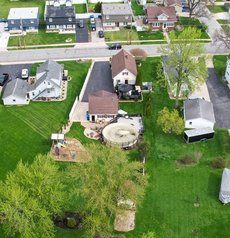509 W North Street, Crown Point, IN 46307