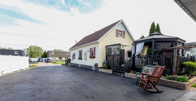 509 W North Street, Crown Point, IN 46307