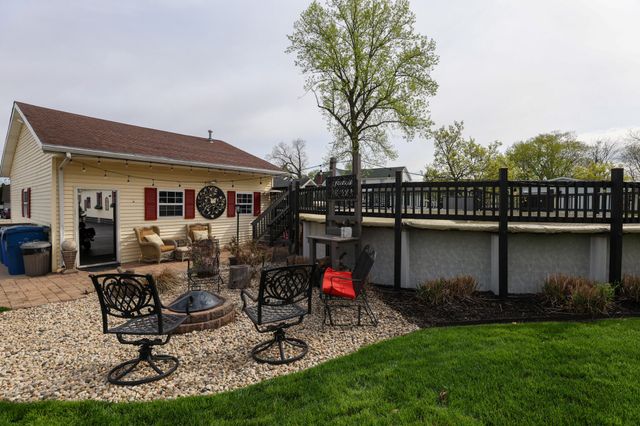 509 W North Street, Crown Point, IN 46307