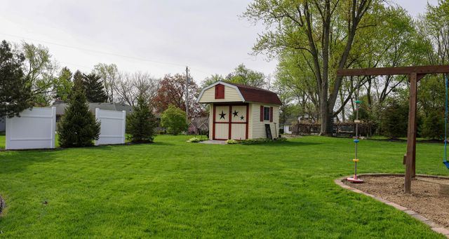 509 W North Street, Crown Point, IN 46307