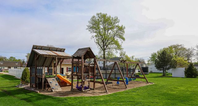 509 W North Street, Crown Point, IN 46307