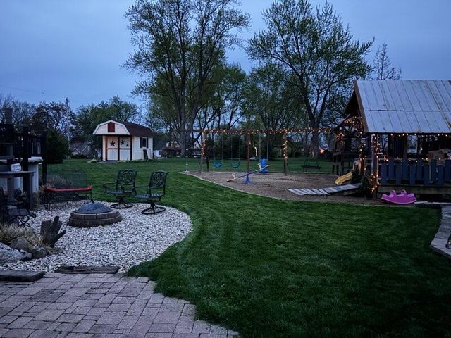 509 W North Street, Crown Point, IN 46307