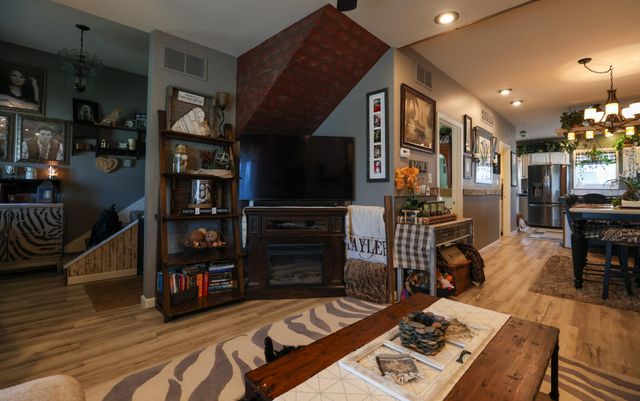 509 W North Street, Crown Point, IN 46307