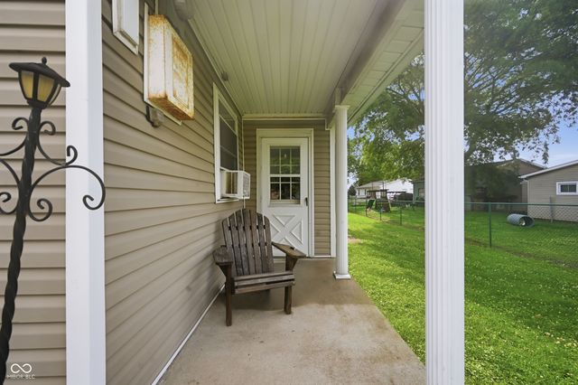 107 West Street, Dunreith, IN 47337