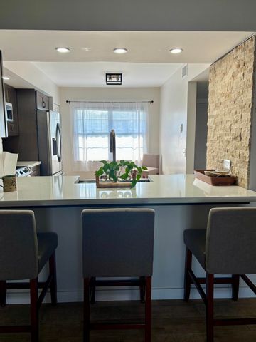 1501 SW 134th Way Unit 304, Pembroke Pines, FL 33027