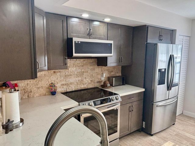 1501 SW 134th Way Unit 304, Pembroke Pines, FL 33027