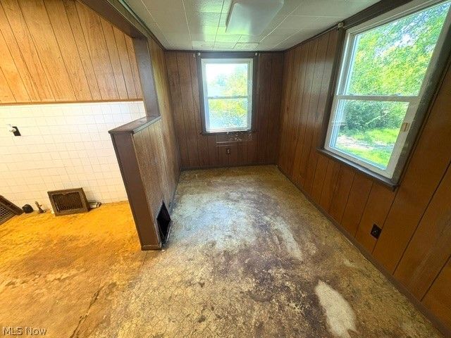 1919 Parkman Road NW, Warren, OH 44485