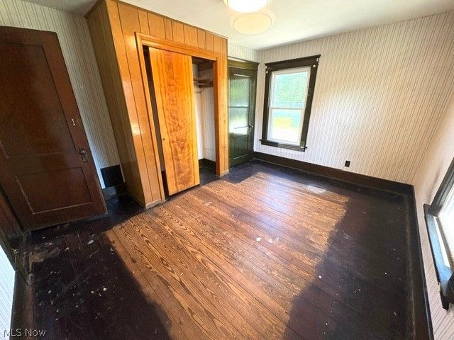 1919 Parkman Road NW, Warren, OH 44485