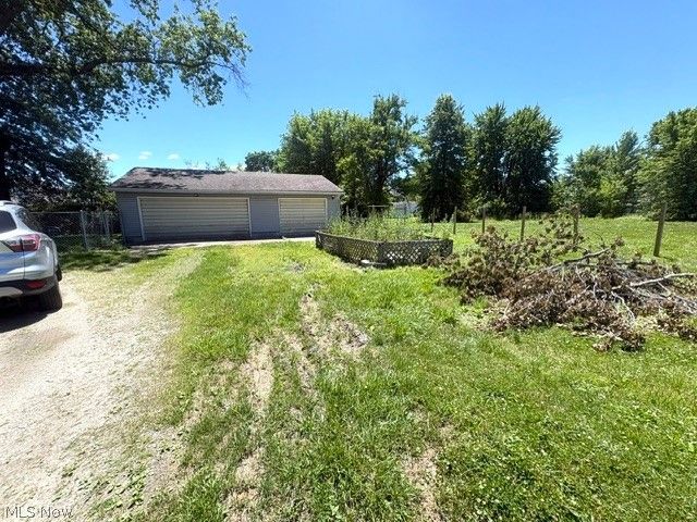 1919 Parkman Road NW, Warren, OH 44485