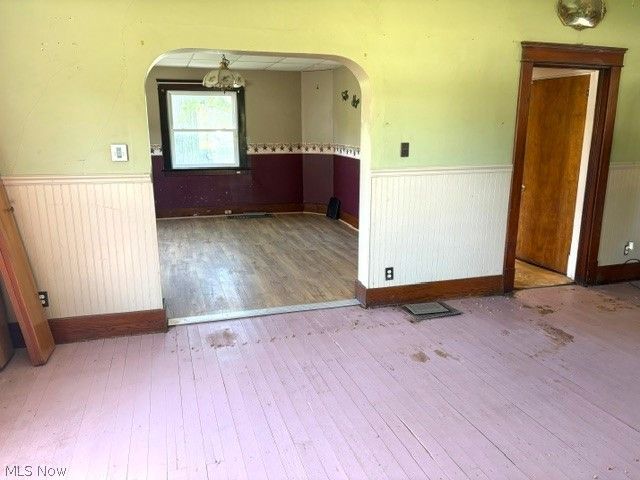 1919 Parkman Road NW, Warren, OH 44485