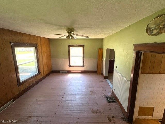 1919 Parkman Road NW, Warren, OH 44485