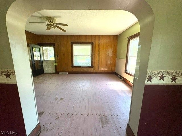 1919 Parkman Road NW, Warren, OH 44485