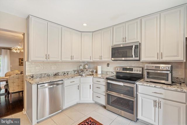 26 SILVERSAGE CT, Cockeysville, MD 21030