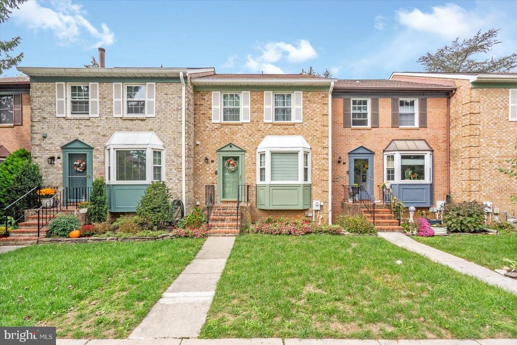 26 SILVERSAGE CT, Cockeysville, MD 21030