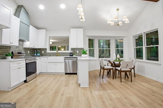 730 Ponderosa Court, Fayetteville, GA 30214