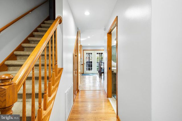 994 N GLEBE RD, Montross, VA 22520