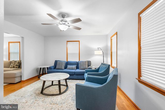 994 N GLEBE RD, Montross, VA 22520