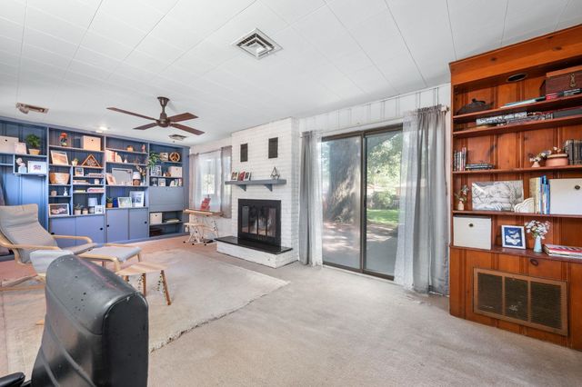 1220 Elizabeth St, Winfield, KS 67156