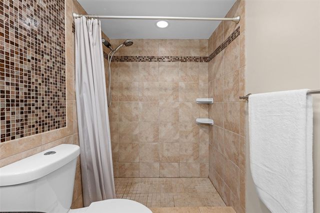 9481 HIGHLAND OAK DRIVE 1709, Tampa, FL 33647