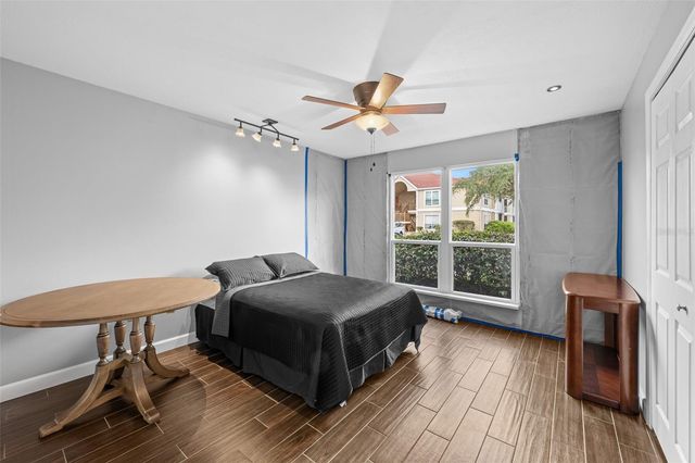 9481 HIGHLAND OAK DRIVE 1709, Tampa, FL 33647