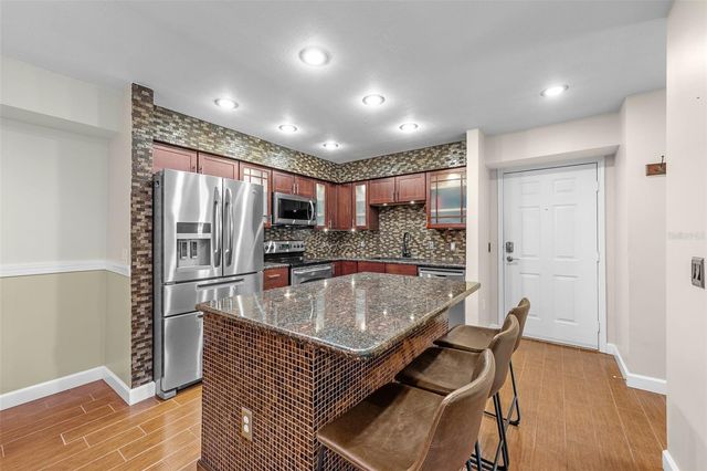 9481 HIGHLAND OAK DRIVE 1709, Tampa, FL 33647