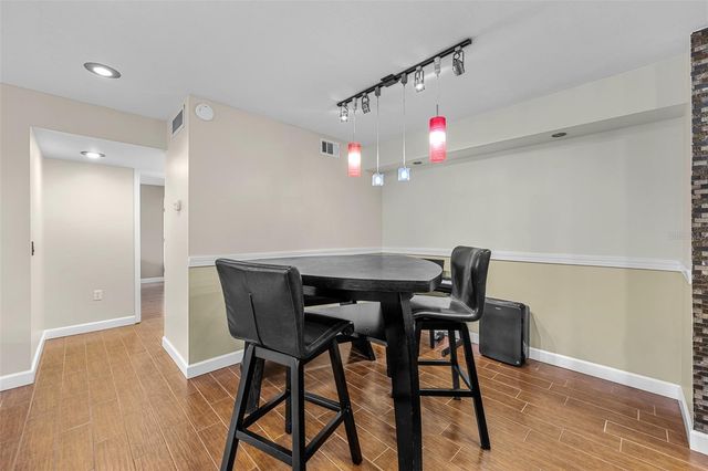 9481 HIGHLAND OAK DRIVE 1709, Tampa, FL 33647