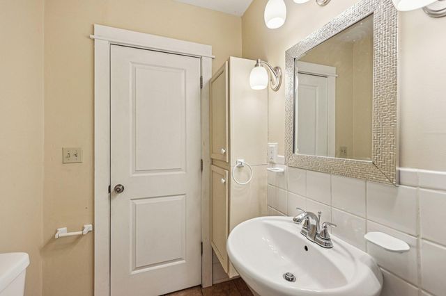 4701 Bryant Avenue N, Minneapolis, MN 55430