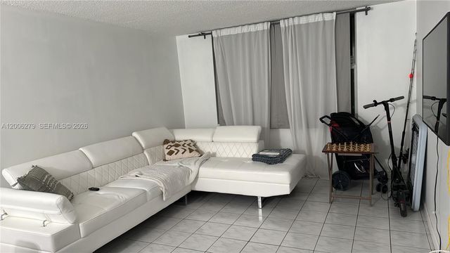 1913 S Ocean Dr 111, Hallandale Beach, FL 33009